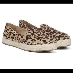 Dr.Scholl’s  leopard flats.